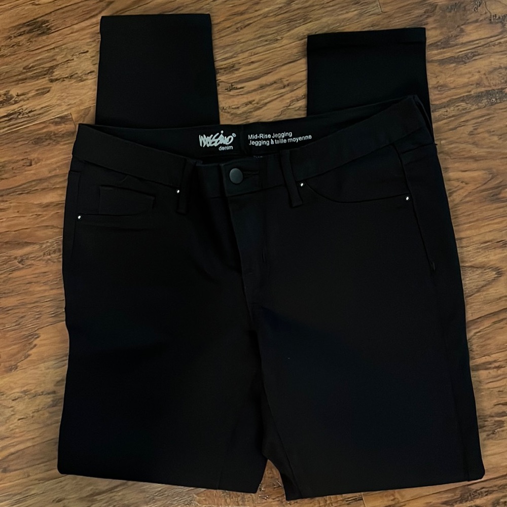 Mossimo Size 6/28S Black Jeggings
